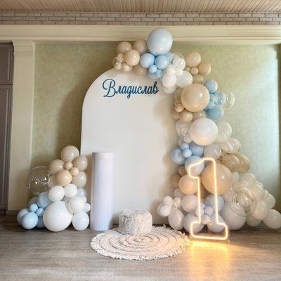 Фотозона "Пастельно-блакитна" з неоновою одиничкою pastel-blue фото